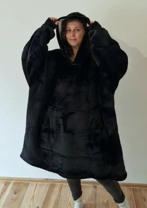 Yinnie Hoodie Blanket - All Black